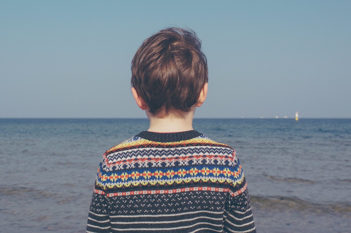 De nombreux médias parlent de plus en plus de harcèlement scolaire, au collège, au lycée. Souvent après un drame. Avec un regard sensiblement différent, cherchons des solutions.

tinyurl.com/ygxat6kp

#harcelementscolaire #harcelement #VendrediLecture