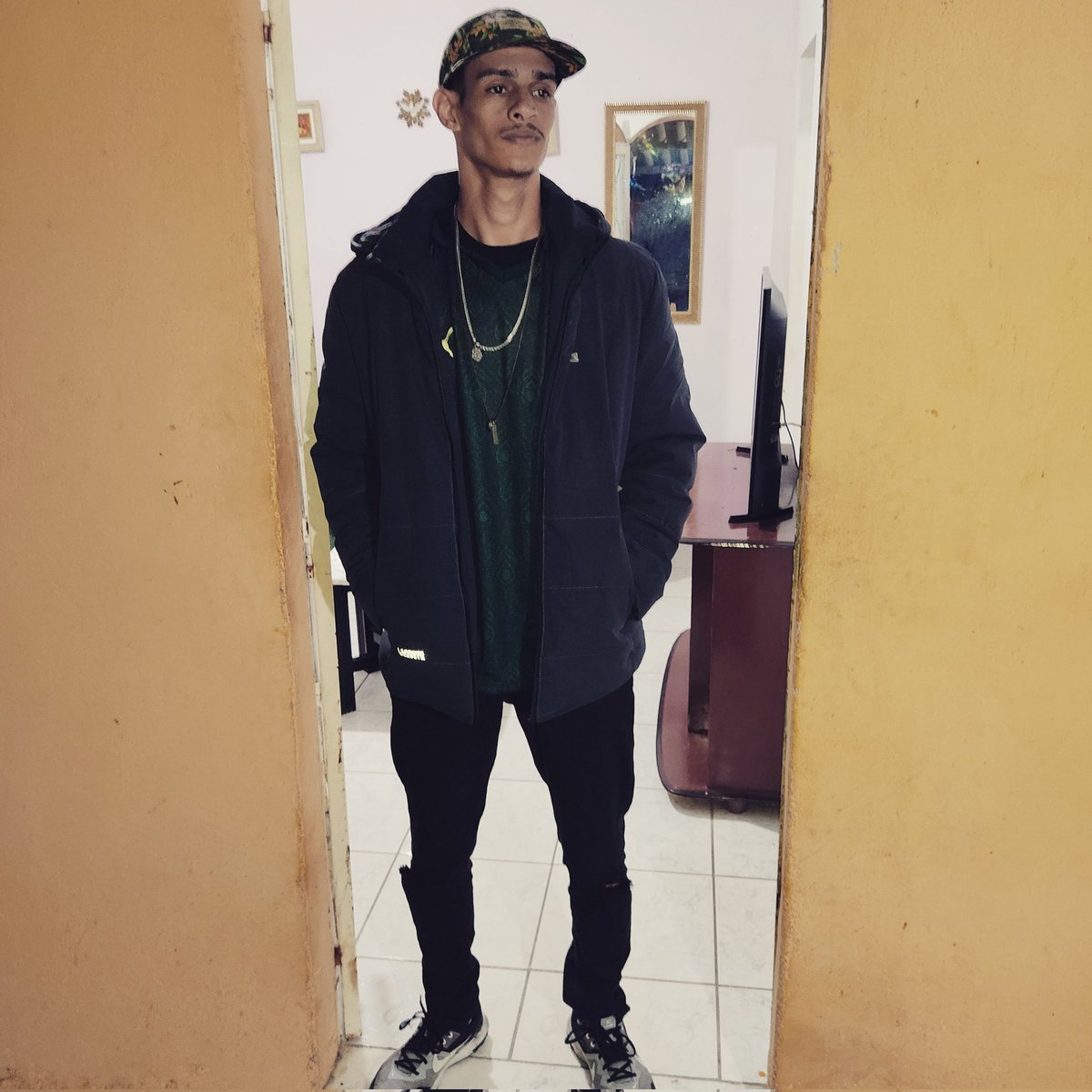 pablopsico22c's tweet photo. Só pra atualizar esse site aqui ✌🏽 https://t.co/RUCMSBLJQj