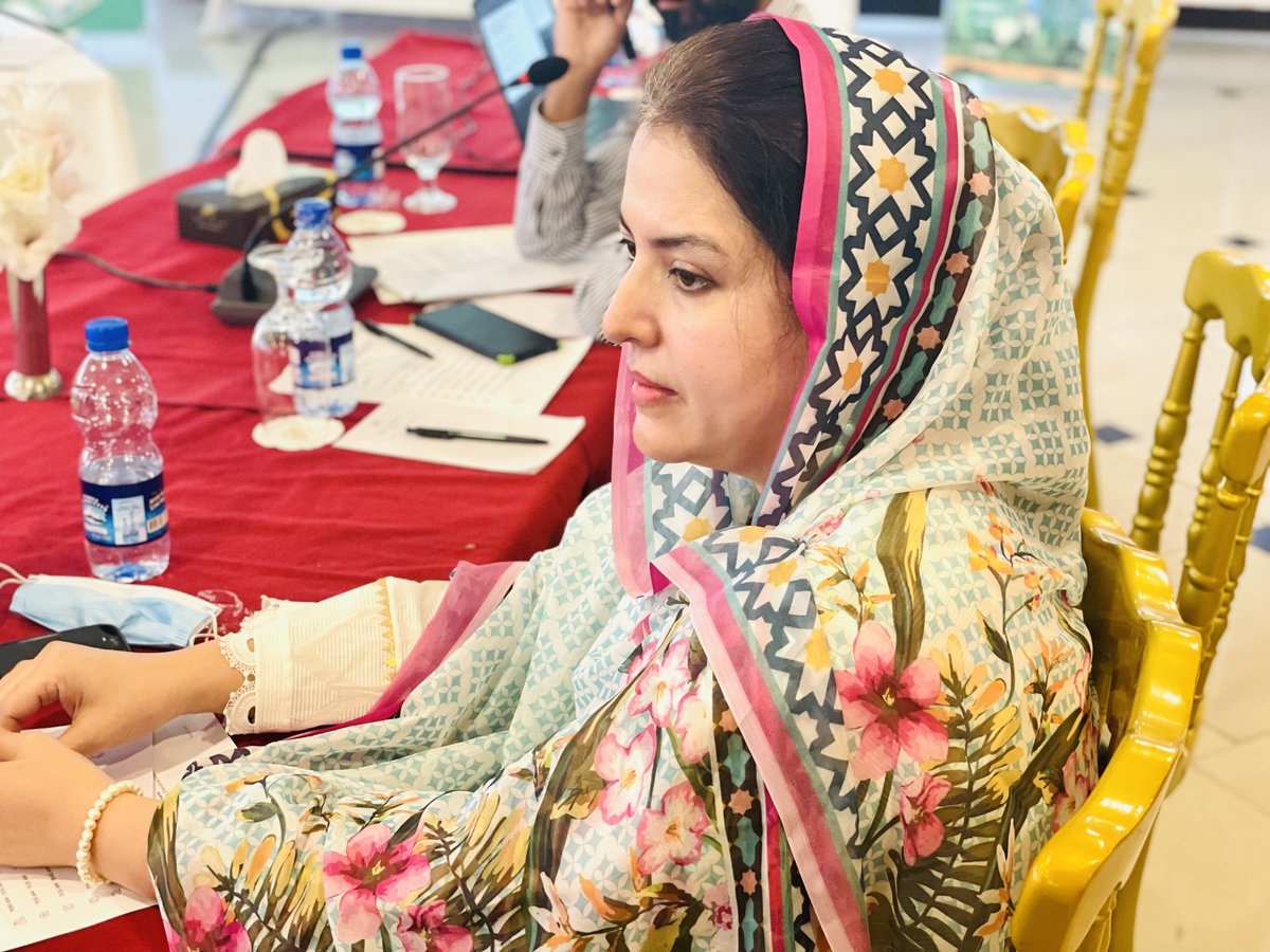 SEEDinPakistan's tweet photo. How can KP province better manage its cities?

SEED held a consultative session to improve the performance of the KP Urban Policy and Planning Unit to design inclusive and sustainable cities in the province.

#UrbanPlanning #ReformingKP #FutureCities #UrbanData  #SpatialEquity https://t.co/s1sQdMF5eO