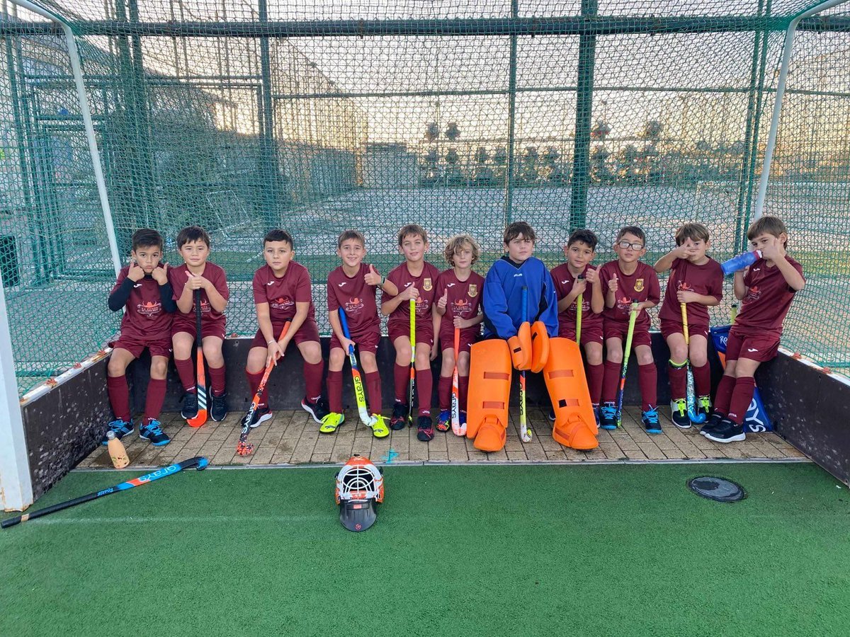 Grammarians U8s played their first ever game against Eagles Black U8s yesterday, winning 3-2! 👏 This was the teams first official match &amp; the boys made their club &amp; coaches extremely proud showing great commitment &amp; skills in both attack &amp; defence! 🏑  #estotestabiles #u8 #youth