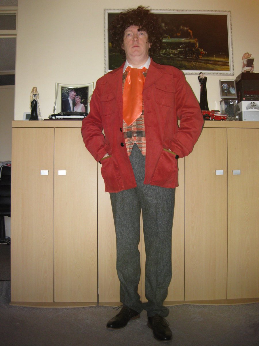 TheGingerDrWho's tweet image. #DoctorWho #4thDoctorCosplay #PlanetOfEvil 

With thanks to

@cosdaddycostume 
@Lovarzi 
@MagnoliClothier 
@DQTUK 
@WalkerSlaterUK