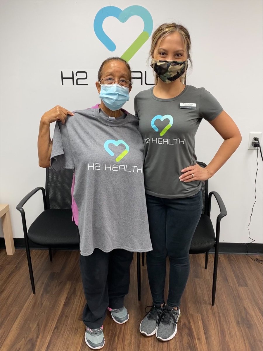 h2healthrehab's tweet photo. We love to celebrate Fridays with patient graduations! π Our Riverside, FL clinic has helped so many patients to the finish line, we love to #DareToMakeDifference πͺ
#H2Health https://t.co/ZgQiyCZ3gL