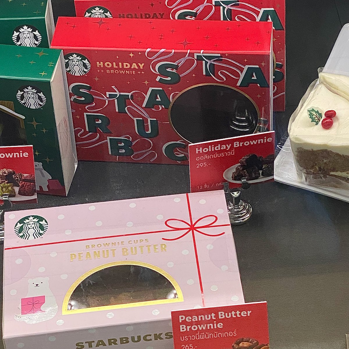 ชอบ mood &amp; tone ของสตาบัคช่วงคริสต์มาสที่สุดแล้ว 🎄🧣🧦