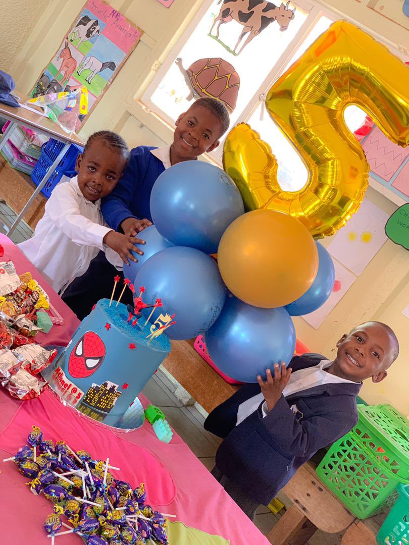 TastyZw's tweet photo. Happy Birthday McLionel Mashumba 

We live seeing those beautiful smiles.

Place your order today!

#iamchefnoku https://t.co/6MIaPvNMRo