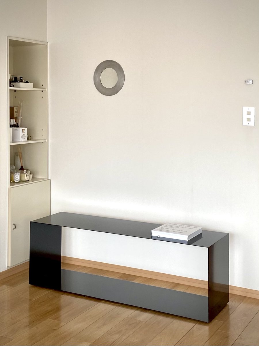 NAUTdesign's tweet photo. プレートローテーブル
Plate low table
W1,350 D400 H460
steel(black)
custom order
#furniture #lowtable #steel #ローテーブル #スチール #特注家具 https://t.co/3ERzb2fPic