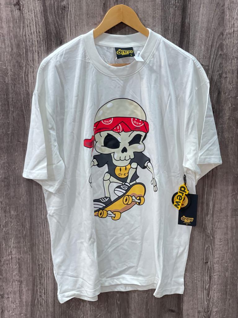 MenWithStyle__'s tweet photo. #FridaySwag !!!🤩
Aujourd'hui nous vous présentons la marque "Drew", disponible chez Men With Style au prix de 14000 FCFA.
Un rabais de 10% pour tout ceux qui feront un achat aujourd'hui.
Offre valable jusqu'à 23:59 !😎
#DressingIsALifestyle https://t.co/UxD2xbUx7U