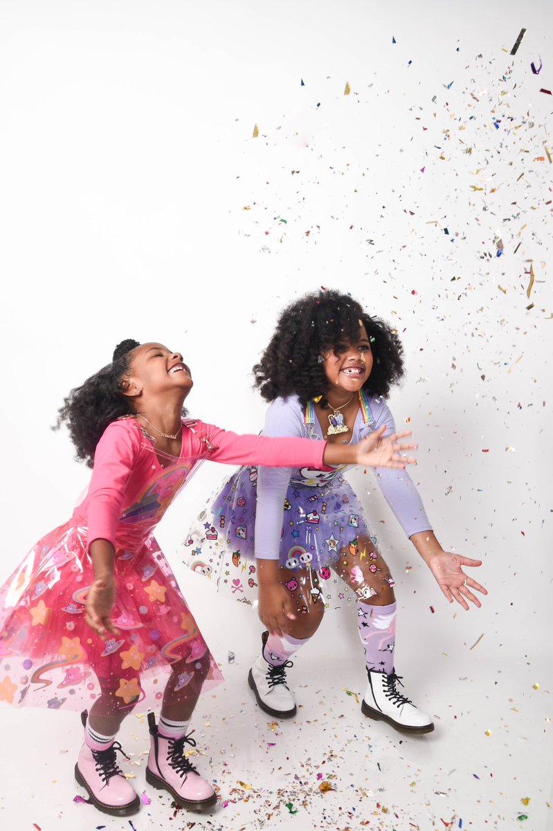 Chloe B. Jones tweet media