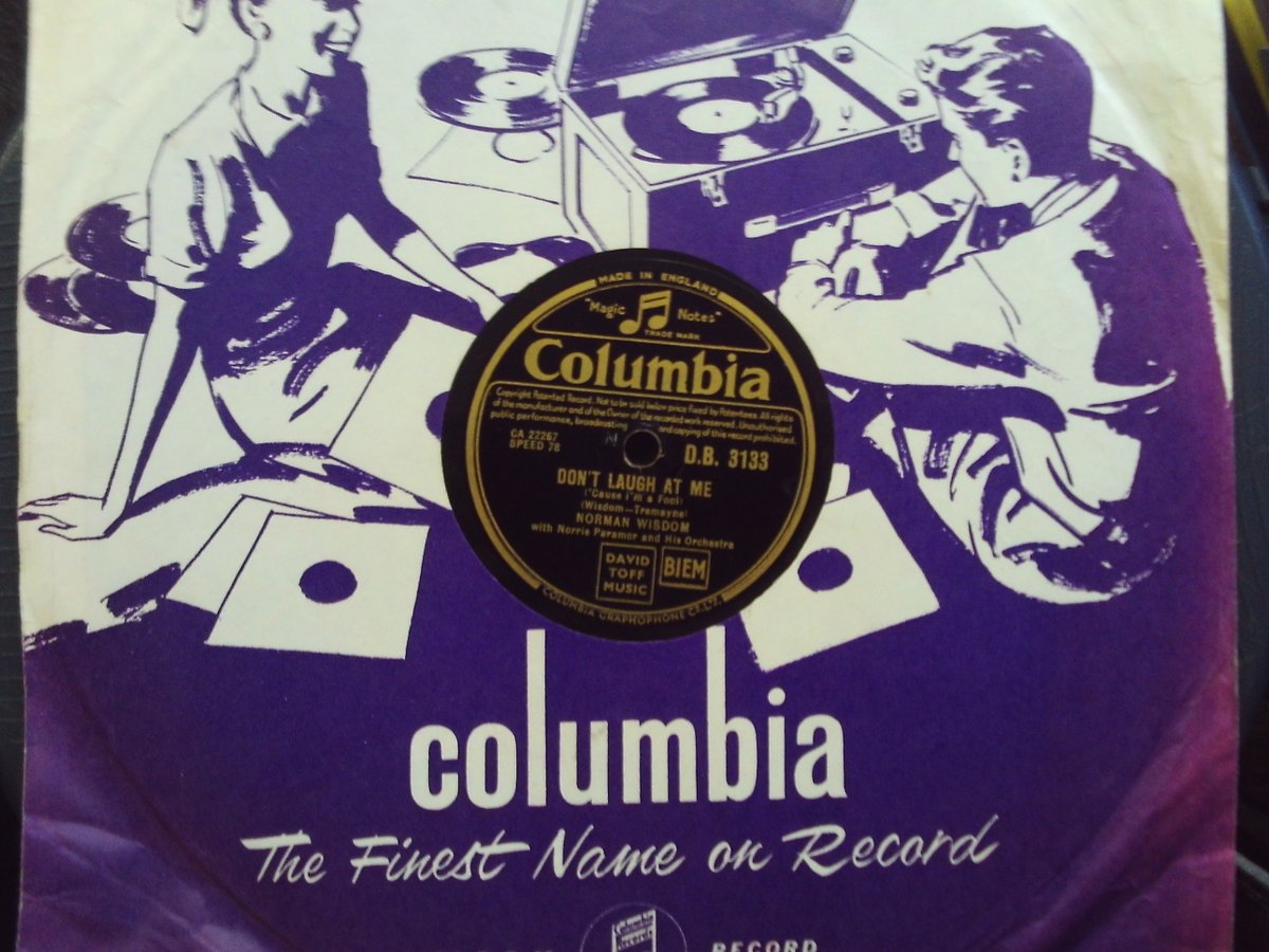 Dukenfield's tweet photo. 10" record of the day :
Norman Wisdom With Norrie Paramor & His Orch. – Don't Laugh At Me ('Cause I'm A Fool)
(UK Columbia Records #shellac 78rpm single)
got to number 3 in February 1954
https://t.co/r0T6KY1Yyk
#fifties #pop #vocal #film #soundtrack #50smusic #PreRock https://t.co/5S1tIwWm1y