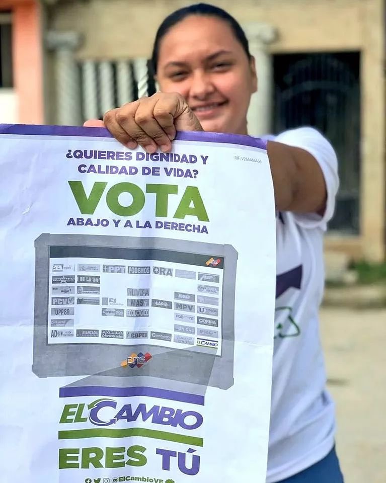 ElCambioVE's tweet photo. #5Nov | ¡Feliz viernes a toda nuestra militancia!

Hoy amanecimos con mucha esperanza de un mejor mejor país, porque #ElCambioEsVenezuela. Nos mantenemos activos trabajando por el bienestar que todos necesitamos.

¡Este #21Nov vota abajo y a la derecha, vota por #ElCambio! https://t.co/c1GAjwVABk