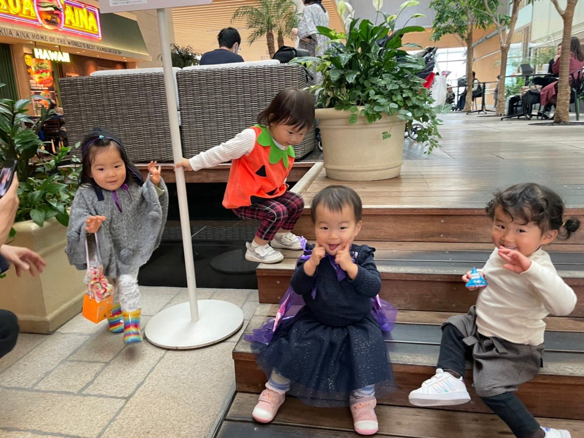 ricchhan's tweet photo. 丸の内ビルハロウィン👻♡
今年は
三日連続ハロウィンパーティーでした🥳 https://t.co/mYZHwAVMhq