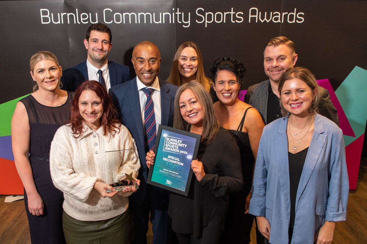 BPRCVS's tweet photo. Special Recognition of the Year, was awarded to @TogetherBurnley @BPRCVS and @BurnleyFC_Com for their monumental support of #Burnley residents throughout the #Covid pandemic!

For more info please visit: https://t.co/hwDEZtzg8J

#Awards #AwardWinning https://t.co/lkvwwjGh2T