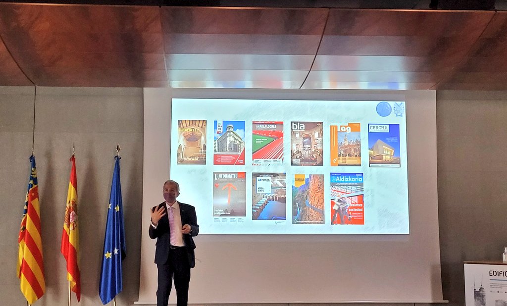juanlopezasiain's tweet photo. Hoy en #EdificATe Joaquín Durán de la @etsie_ugr habla sobre la profesión y la investigación. #RIARTE Revistas colegiales y como no... #CONTART 
#CoenctAT https://t.co/EIHFcSXVcA