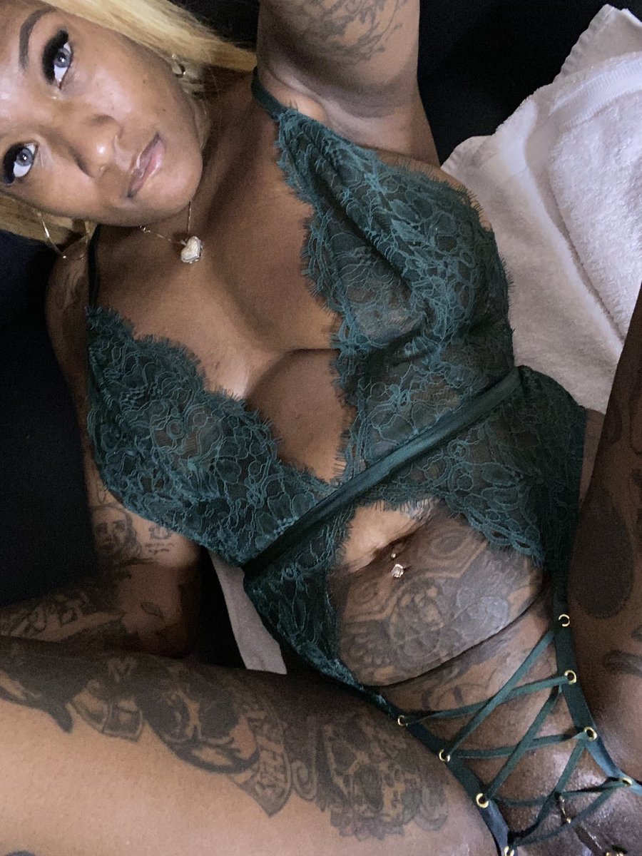 phuckyotattzz's tweet photo. Retweet and subscribe to my $8.45 onlyfans!! Who doesn’t love a sale?! https://t.co/dAtreRSUys