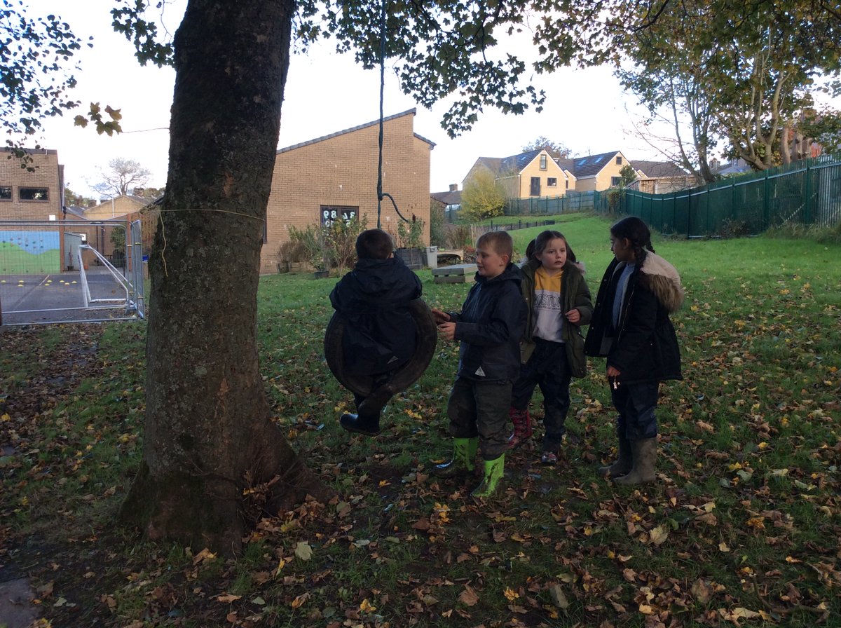 SJSNelson's tweet photo. There was no better way to spend #OutdoorClassroomDay than making a fire, eating cheesy crumpets, making a tyre swing and planting trees with @elementalforest https://t.co/CmXuUoXO7Y