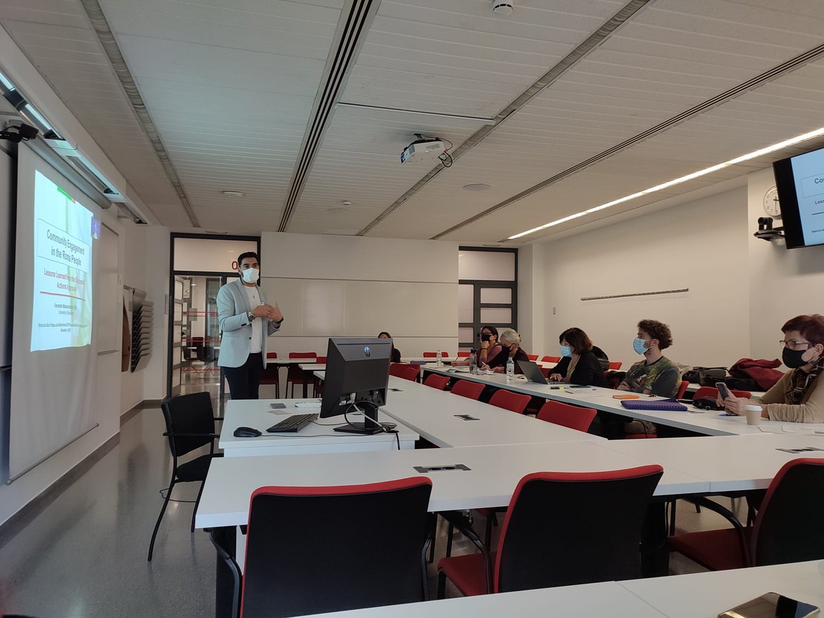 MaicaRodriSanz's tweet photo. 👏👏👏Fantàstic Workshop 'Community participation & engagement during Covid in Barcelona' del #FallInstitute organitzat @salutpublicabcn i @JohnsHopkinsSPH https://t.co/KmF2poAQSf