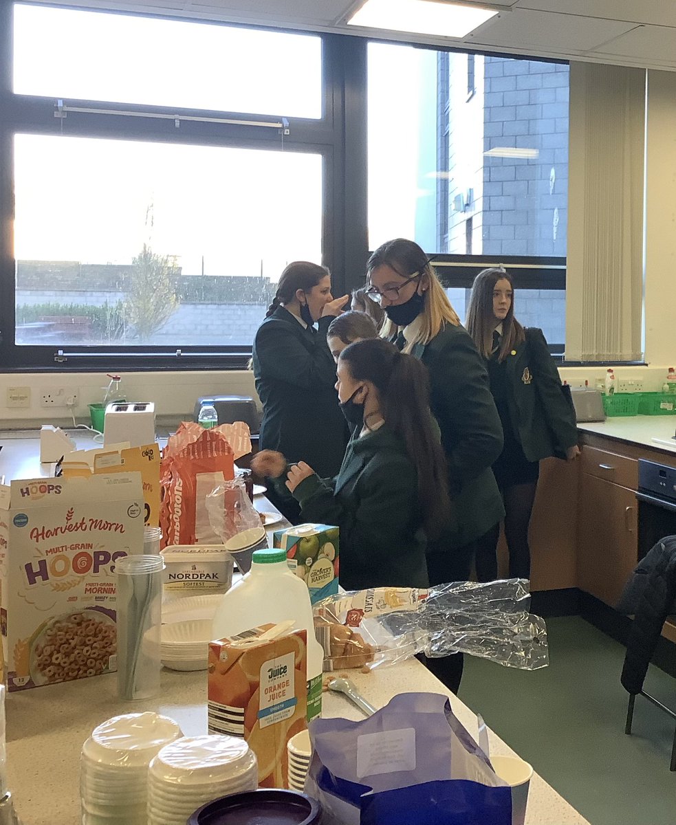 fairgamestmu's tweet photo. Fab time yesterday at Morning Meet 8.30-9.00 am in G52. Great way to start the day. Come and join us! @headsup4wb @KLSBGroup @StMungosFalkirk #ThursdayMorning #cosd #fairgame https://t.co/9ukDMgPOz7