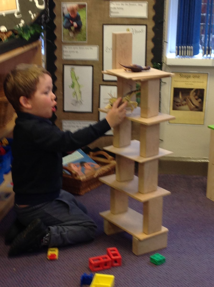 HaslingdenHill1's tweet photo. "Block play provides opportunities to observe children, giving glimpses into their thinking. We can almost hear a child's thoughts as we watch. Children use the language of blocks to communicate ideas, building foundations for future forms of self-expression."Community Playthings https://t.co/cfmNRLw6QG
