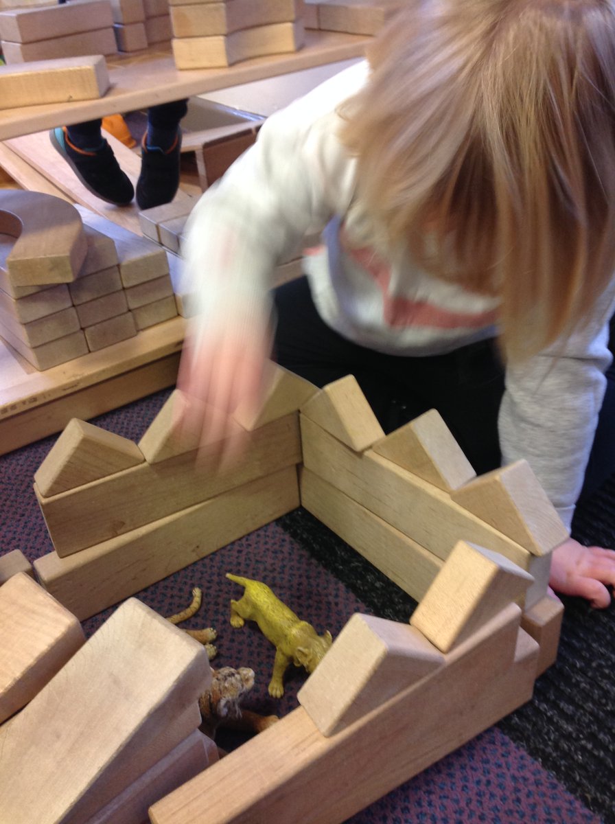 HaslingdenHill1's tweet photo. "Block play provides opportunities to observe children, giving glimpses into their thinking. We can almost hear a child's thoughts as we watch. Children use the language of blocks to communicate ideas, building foundations for future forms of self-expression."Community Playthings https://t.co/cfmNRLw6QG