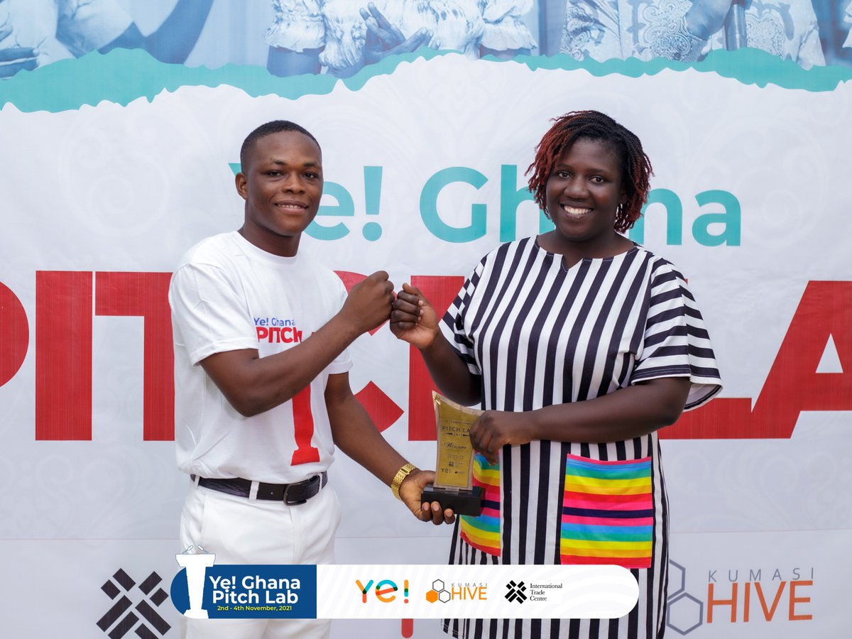 KumasiHive's tweet photo. To Evelyn Nyarko, Samuel Twum and Swallah Mohammed who emerged as Winner, First Runner up and Secon Runner Up respectively, kudos!
We are also grateful to the International Trade Centre and the Ye! Community.
#HiveTraining #YeGhana #YeBoostProgram #PitchLab #Entreprenuership https://t.co/z45kzmLE3h