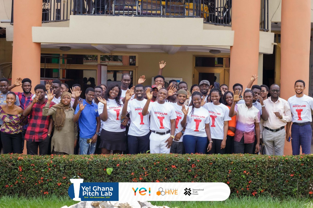 KumasiHive's tweet photo. To Evelyn Nyarko, Samuel Twum and Swallah Mohammed who emerged as Winner, First Runner up and Secon Runner Up respectively, kudos!
We are also grateful to the International Trade Centre and the Ye! Community.
#HiveTraining #YeGhana #YeBoostProgram #PitchLab #Entreprenuership https://t.co/z45kzmLE3h