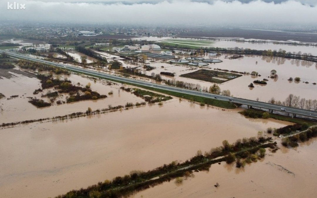 aldin_aba's tweet photo. #Sarajevo outskirts this morning. 
#floods #Bosnia https://t.co/RP7UWadozy