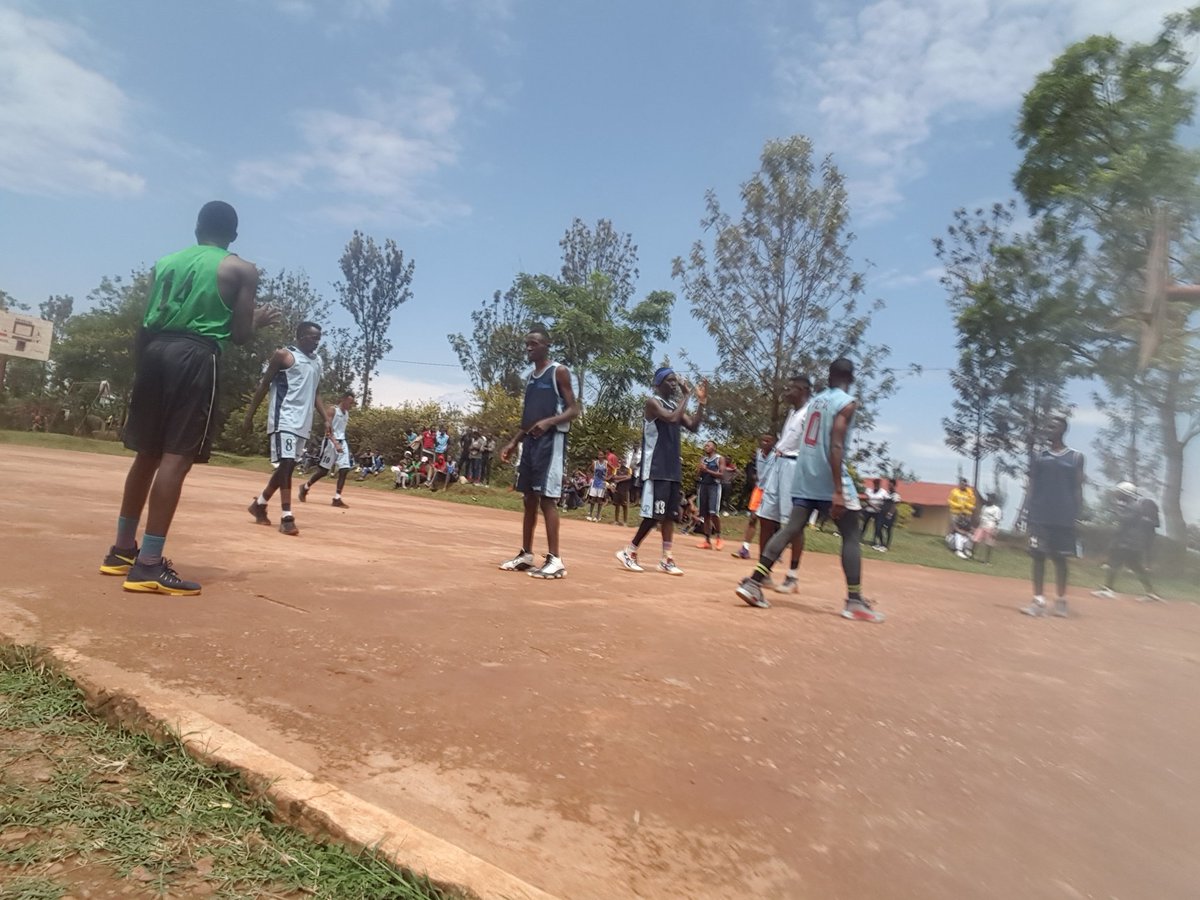 CeStudents's tweet photo. Congratulations to level 3 for Basketball trophy. Level 3 (61)- Level 2 (49) @UR_CoE @OfficialUrsu https://t.co/Xwrw5nggiA