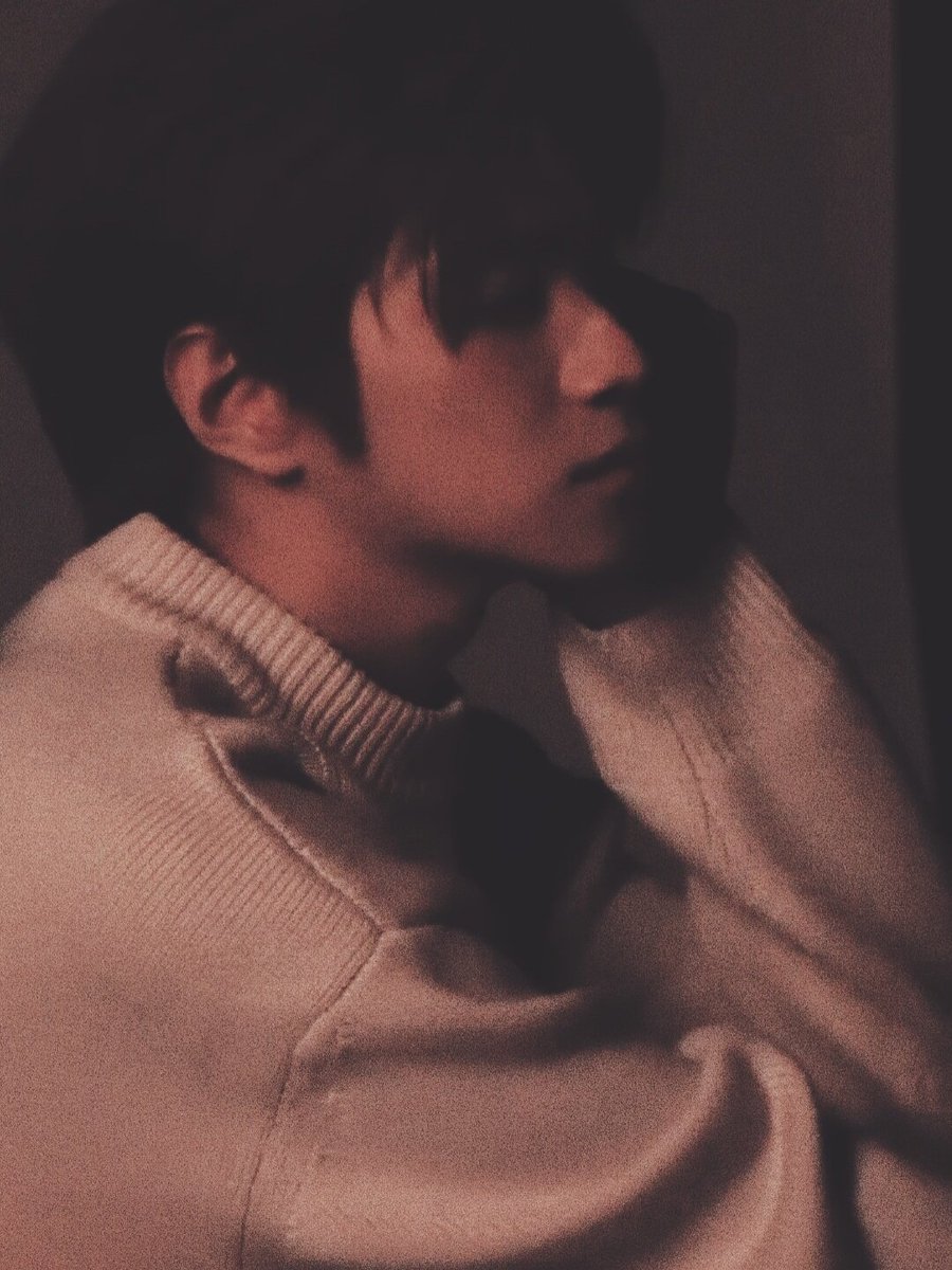 qinnawea's tweet photo. หล่อมากกกก 🥺🥺🥺
--------------------
#PlanRathavit
#คนของแปลน
–––––––––
https://t.co/6cRQtSjw60 https://t.co/Hr1695Vi3B