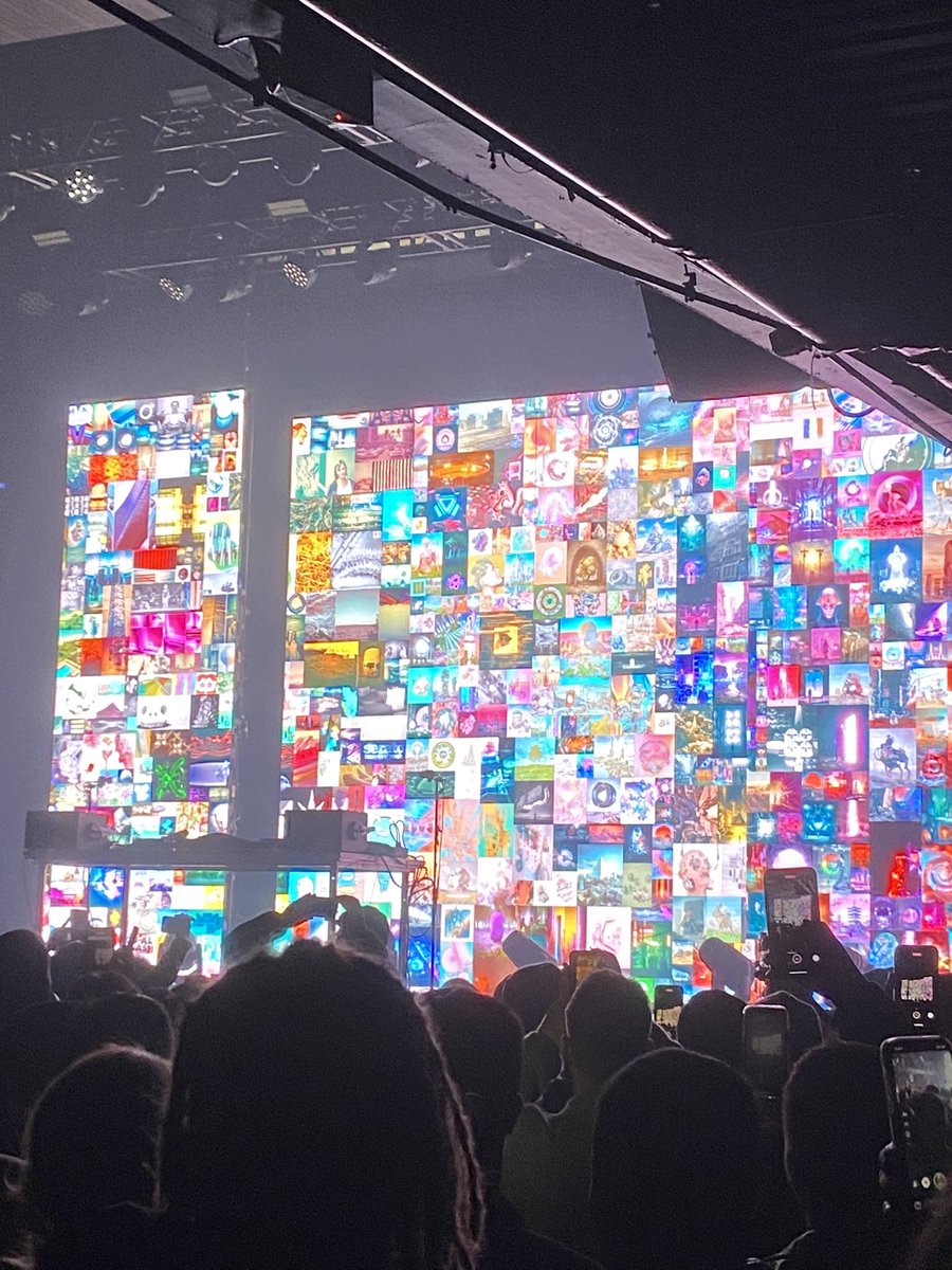 0xCryptoCameron's tweet photo. @beeple at Terminal 5. #NFTs #NFTNYC2021 #beeple #dreamverse #NFTs #NFTartist #nftcollector #NFTcollection #NFTartwork #first5000days #christies @ChristiesInc https://t.co/imQiSyMy9G