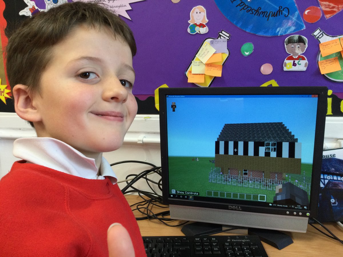 YsgolSyr's tweet photo. Tai Tudurdaidd gwych blant! Dealloch chi'r darn darllen yn dda :)
Great Tudor houses children! You obviously understood the text :)
@MCEducatuion @Minecraft #digitalwizard #tudors #digitalhistory @HwbNews https://t.co/F2Vd2Qxh9R