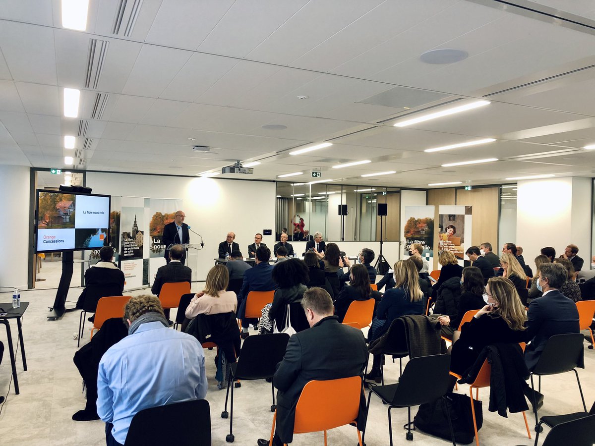 JG_Breton's tweet photo. Heureux et fier d’annoncer le lancement d’@OrangeConcess aux côtés d’@orange, @BanqueDesTerr , @CNP_Assurances et #EDFInvest ! 
Un beau projet qui va contribuer à l’accélération du déploiement de la fibre pour tous. #lafibrenousrelie  #FTTH 
@BJavelot @Barre_Jerome @amelie_lecoq https://t.co/VCCUmUcL3K
