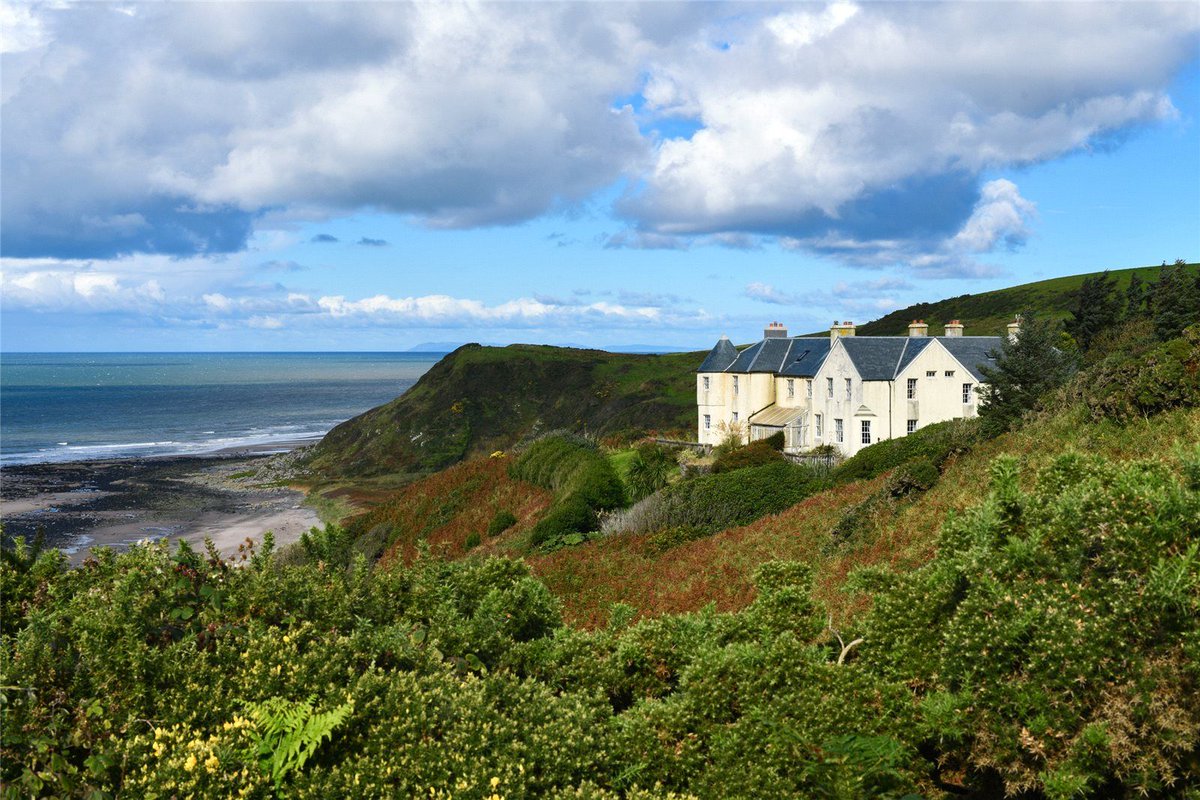 Galbraith_Group's tweet photo. And to round off another edition of #PropertiesOfTheWeek we take a trip to the West Coast with the cliffside Edwardian mansion, 𝗛𝗼𝘂𝘀𝗲 𝗢𝗳 𝗞𝗻𝗼𝗰𝗸😲
https://t.co/n5DfcH6EkI
#Galbraith | @Galbraith_CD https://t.co/zlfxJ9MZqF