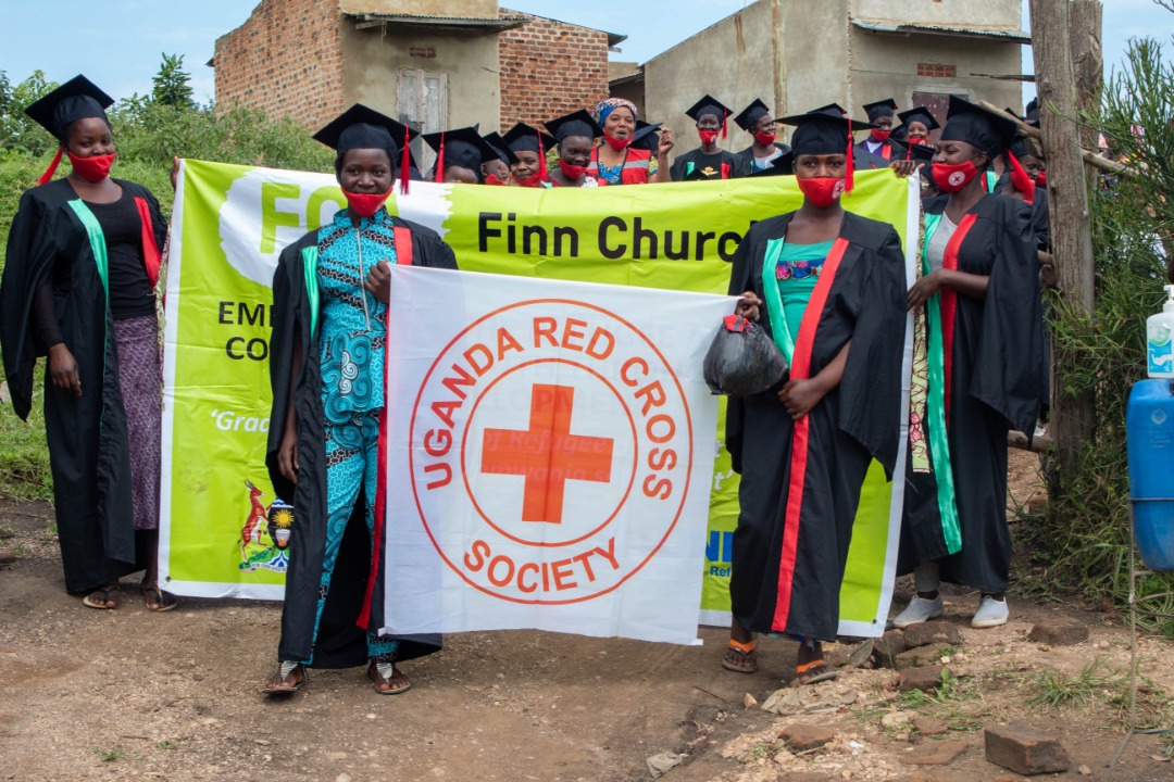FCA_global's tweet photo. 👏Congratulations to our recent graduates! 

Congolese #girls &amp; young #women trained in hairdressing, cosmetology &amp; tailoring at our vocational skills centre in Rwamwanja #refugee settlement, #Uganda. 

🙏Thanks to our partners @ICRCUganda &amp; @UgandaRedCross

#Right2Livelihoods https://t.co/7REV1BC1RN