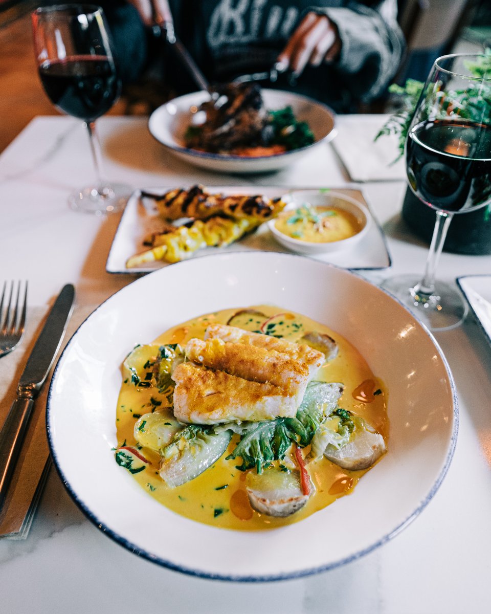 You’re going to love our new winter menu! ☺️

Here’s a warming dish to brighten the dark evenings: roast hake, curried chowder, jerusalem artichoke and scorched gem.

#thecounterhouse #ancoats #manchester #mcruk #thisismcr #mcrfood