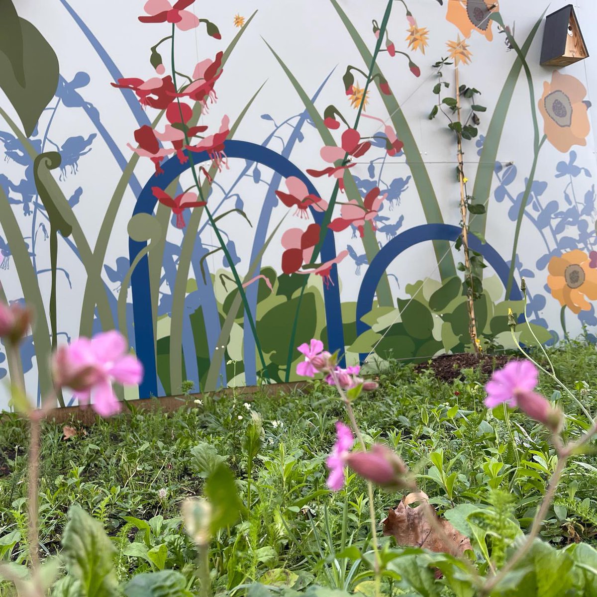 BD_landscape's tweet photo. great to be on site at our latest #meanwhile biophilic landscape at #glassfields in Bristol; we can’t wait to see the public realm full of people enjoying natural play, seating, wildflower fringes, feature lighting + central event space great work by B|D team (Rob/Helen & Catrin) https://t.co/rDRvepuqqV
