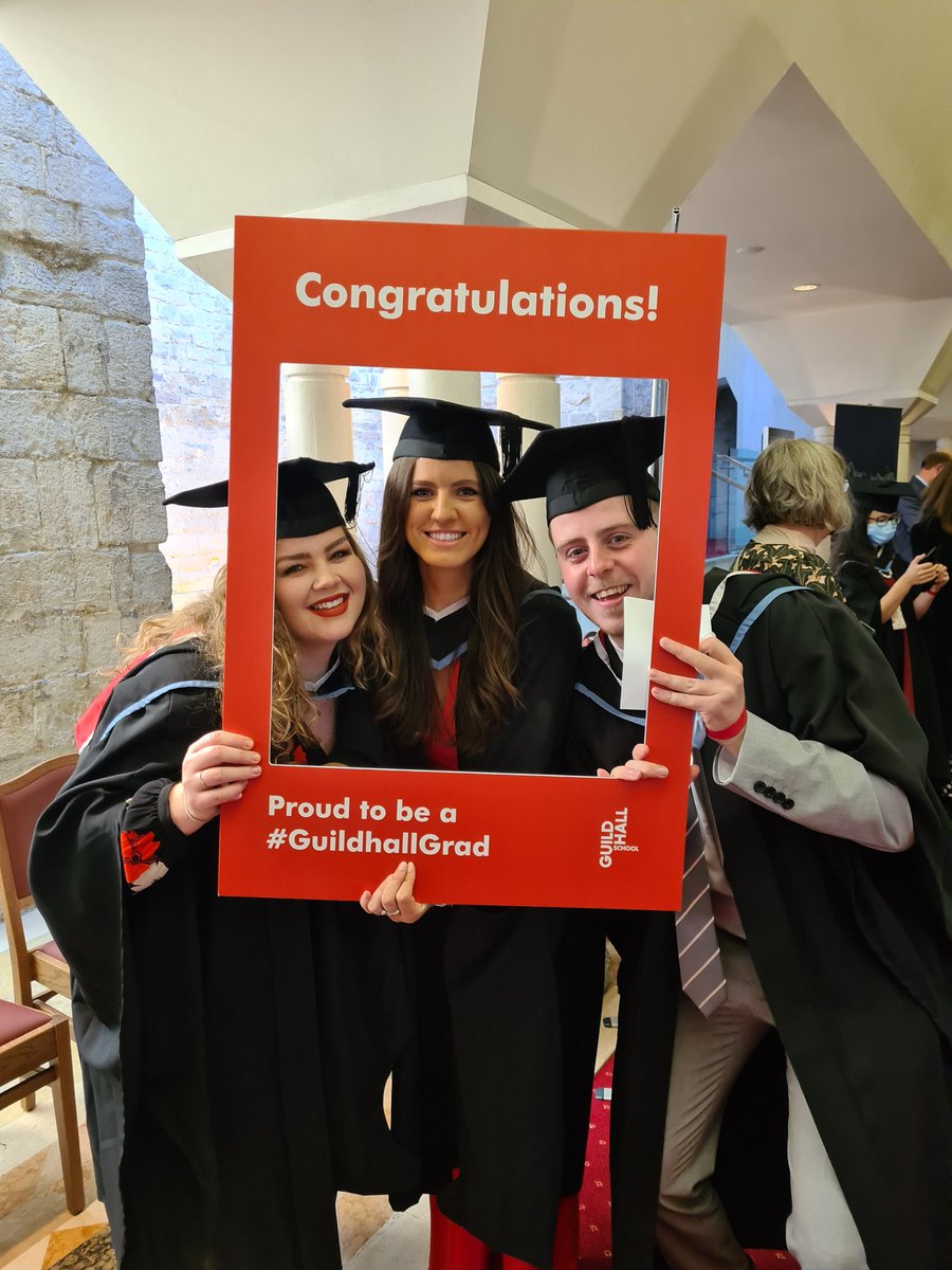 GuildhallAlumni's tweet photo. We love meeting our newest members of @GuildhallAlumni! 🤩🎓
Make sure to come and say hello and pick up your @guildhallschool goody bag!
#GuildhallGrad https://t.co/ufY20clKT7