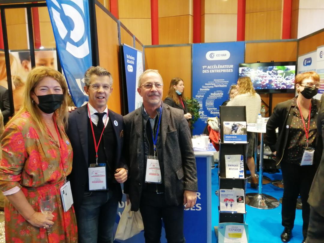 CCIduVar's tweet photo. Le 4eme salon @mairesduvar bat son plein ! La team #CCIduVar présente 💪 #CarolePetroni #PascalBacchi #PhilippeDonat https://t.co/atqo8nWMyf