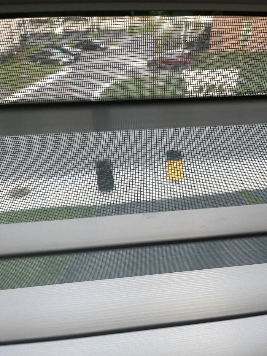 DyerNiko's tweet photo. I Need A Overnight Friend just for Thursday Night to Friday Mornings So They Can Go Outside & Retrieve Dem Bins During The Winter Months! 🌬❄️ Any Applicants? 😩 I Am Over It Already! #TrashDays #HomeOwners #TheLaziness https://t.co/5gV5fLZOcN