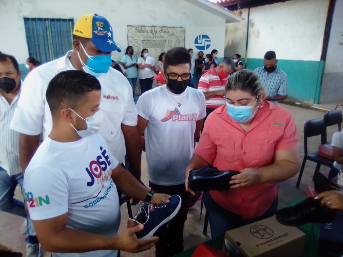 alcaldiadeortiz's tweet photo. #Revisa https://t.co/Fb7xHYEVYD Pueblo de Ortiz disfrutó y accedió al plan Z @josemvasquez @DiGasGuarico @laantenaoficial @El_Nacional2 @eltubazodigital @ElPitazoTV @Gob_Guarico https://t.co/Et5ojCaqOv