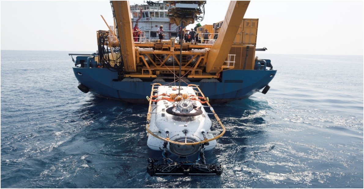 BharatShaktiBSI's tweet photo. As part of the Conclave, Chiefs of 12 friendly foreign Navies would be afforded an opportunity to witness India’s indigenous shipbuilding industry at the ‘Make in India Exhibition’ & the capabilities of Deep Submergence Rescue Vessel (DSRV) for Submarines at Goa port 2/2 https://t.co/DAcP1vXbOm