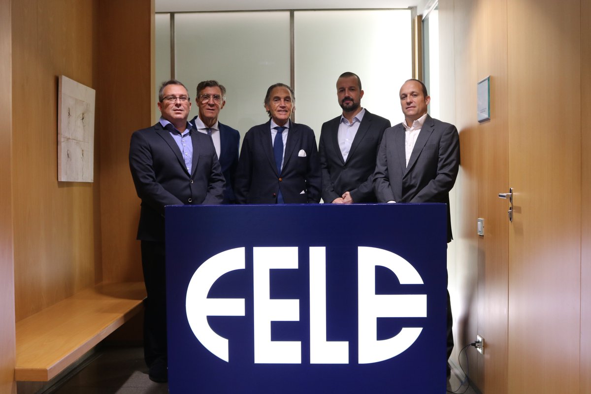 feleleon's tweet photo. 📍 Esta mañana hemos presentado a nuestros Empresarios del Año FELE 2021 Jorge Luis Rodríguez, Óscar Fidel Rodríguez y José Luis Mallo, directivos de @TecoiOfficial   🏆 Un reconocimiento a la innovación y apuesta por el mundo rural 

+ info ➡ https://t.co/GbnypfnUb4 

#leonesp https://t.co/JOaJu4a35g
