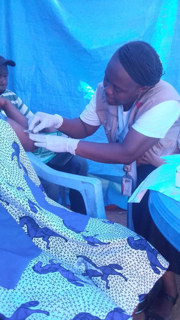 OsolongoLouis's tweet photo. Avec l'appui de l'UNFPA, l'ABEF-ND a lancé les activités de l'offre des services PF, le Tam-tam et des Monitoring avec les prestataires et DBC dans 3 Zones de santé du Kongo Central ( Matadi, Nzanza et Sekebanza) durant la période de 01er au 07 Novembre 2021.
DSSR pour tous. https://t.co/x054dnCLIf