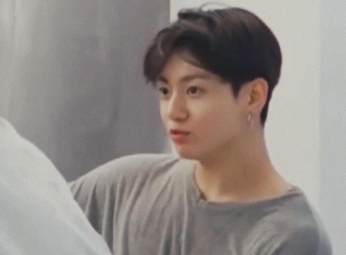 homeisjungkook's tweet photo. soft 🌥 https://t.co/eJZZyuG7Av
