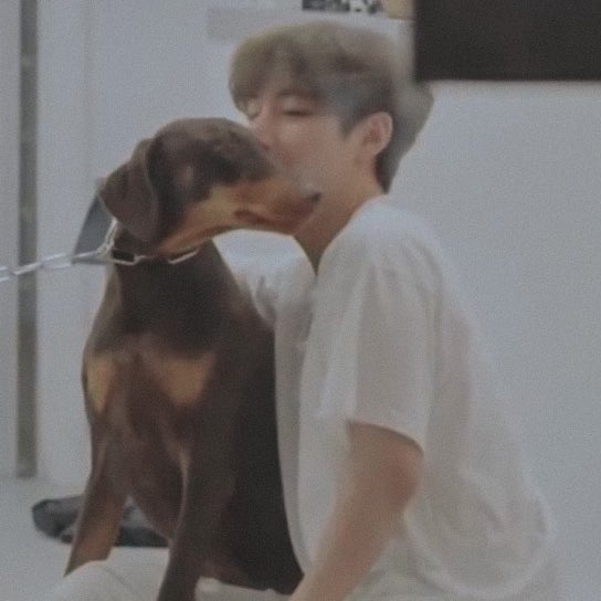 taekook𑁤 tweet media