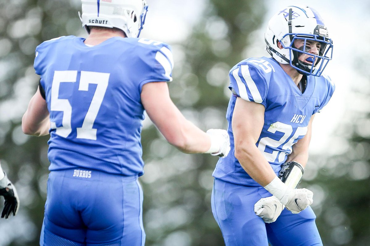HillsboroBanner's tweet photo. H-CV FB preview: Burros host Bishop Ryan today at 4 p.m. with winner advancing to Dakota Bowl https://t.co/u5mMwmcQGj @HCVBurros @PaulsrudJack @YourLiveEvent1 @KMAV https://t.co/vU5TV4Y23C