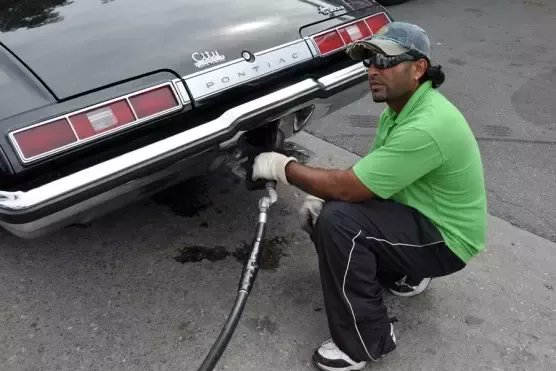 JoeyRAnderson's tweet photo. @chris_notcapn About the same era as the gas cap behind the license plate https://t.co/9d0auJ7mH1