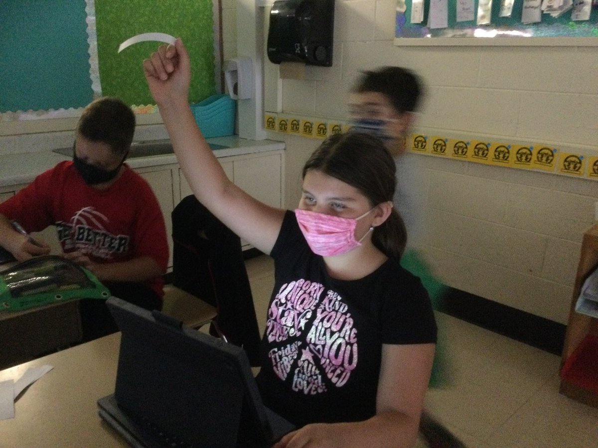 Mrs. Vahle tweet media