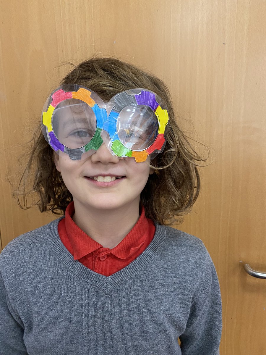 MidCalder_PS's tweet photo. Our class Emotions Works coggles have landed in our classroom today! Modelled by some of our P6 children 🧡💛💚❤️💙💜⚙️ @EmotionWorksCIC @WlhwbChamps https://t.co/4V7C3xLULH