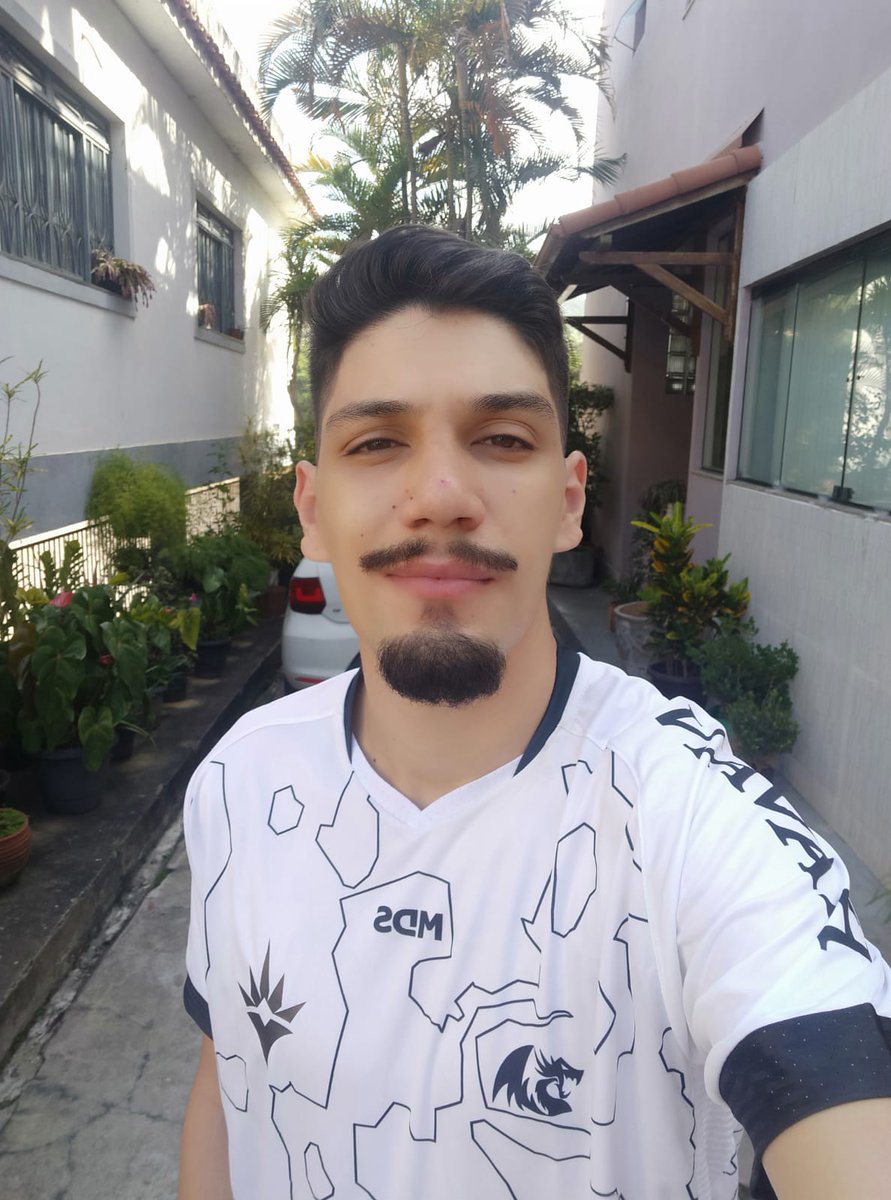 papitoelmais's tweet photo. É família chegou a farda né ? Trajado de @havanliberty Camisa do sorteio da @wayupgg. 
Agora que a Havan não perde mais! #WeAreLiberty #GoHavan 💙💙
E aliás que camisa linda jesus https://t.co/Qal7Opohhf
