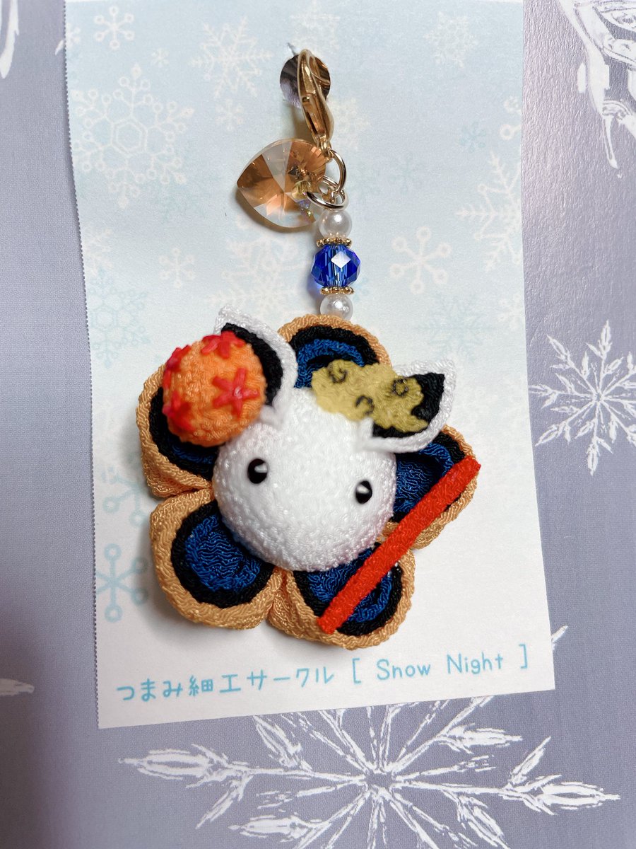 purinsegg's tweet photo. 抜かりなく悟空もお願いしました。こちらもチチと同じく【SnowNight】(@m_yukiyan )様の作品です。
悟空が初めて乗せた女の子はチチ、ということで同じ右耳に筋斗雲がいるんですよ。素晴らしきアレンジ！ https://t.co/orX1jUaAdj