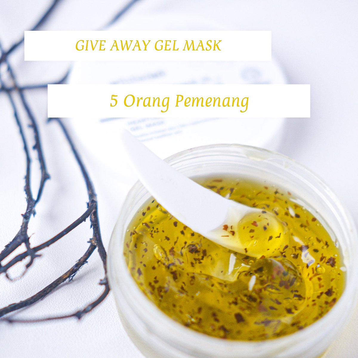 naaazzzs's tweet photo. ✨ BAGI BAGI GEL MASK✨

caranya gampang bangetzz! letsgooo⤵️

— Follow @whitelab_id &amp; @naaazzzs 
— RT &amp; Like tweet ini
— Reply “whitelab” 

Periode GA sampai tanggal 8 November 2021 <3 GOODLUCK✨❤️ https://t.co/N08dQjFqHR